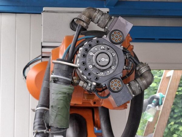 Komplette Bearbeitungszelle mit Roboter, IRB 4400/45kg, ABB, gebraucht – Bild 9
